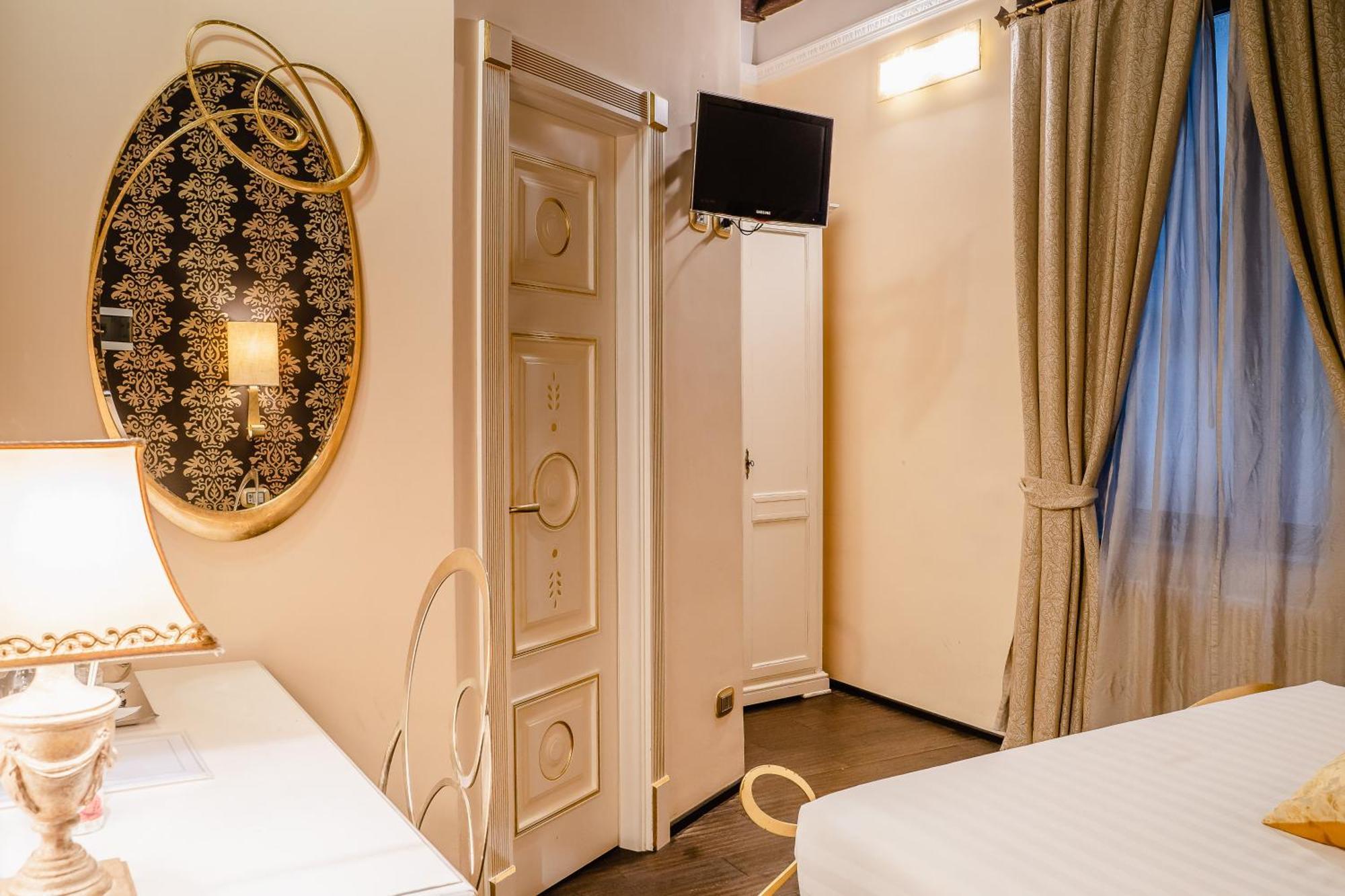 Locanda Del Sole-Roma Piazza Di Spagna Ripetta Room photo